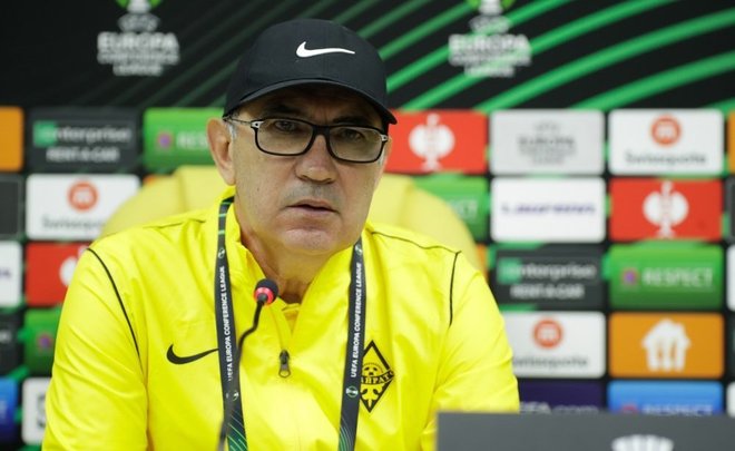 Фанаты «Кайрата» потребовали отставки главного тренера клуба Курбана Бердыева