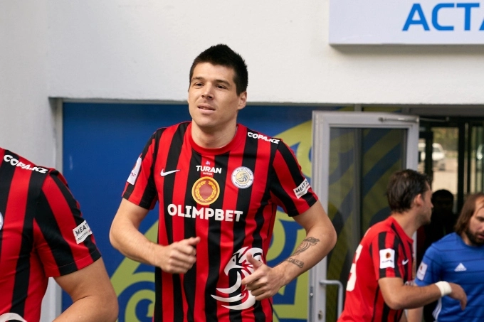 «Кызыл-Жар» попрощался с двумя футболистами